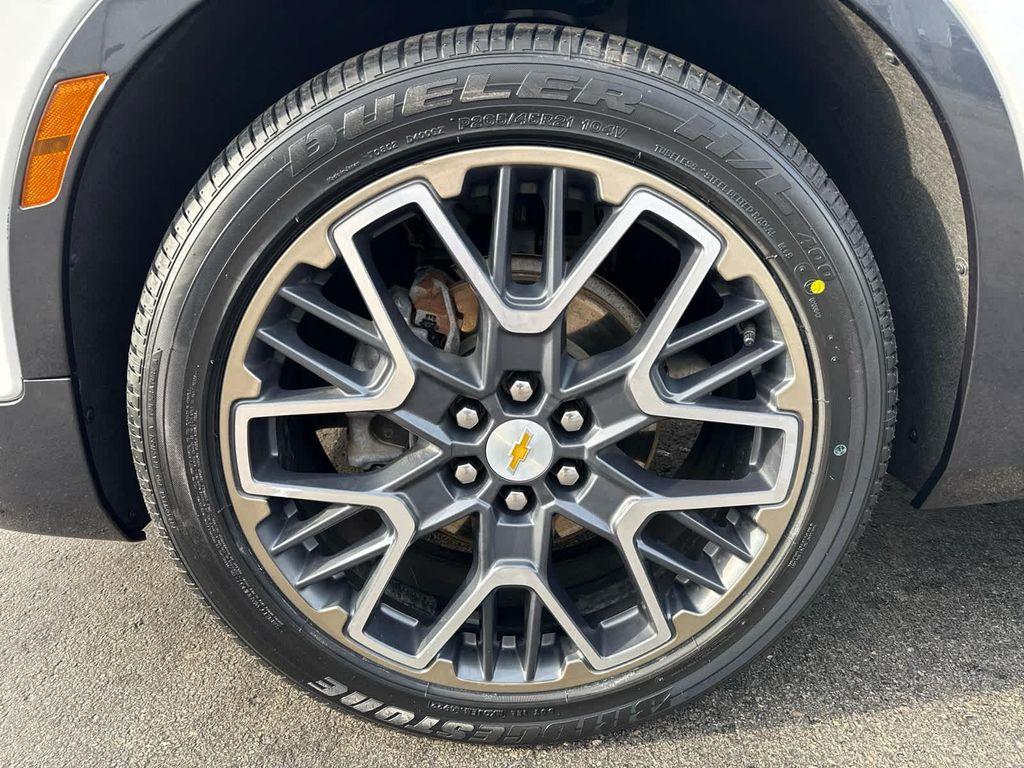 used 2024 Chevrolet Blazer car, priced at $37,952