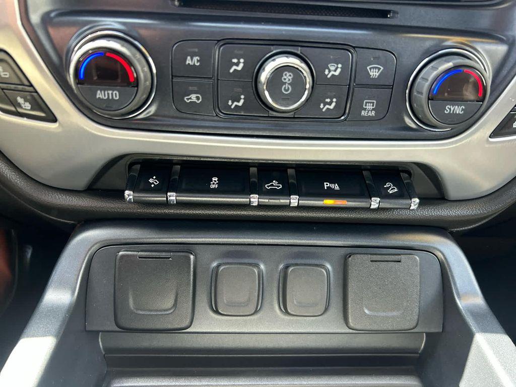 used 2018 GMC Sierra 1500 car, priced at $30,301