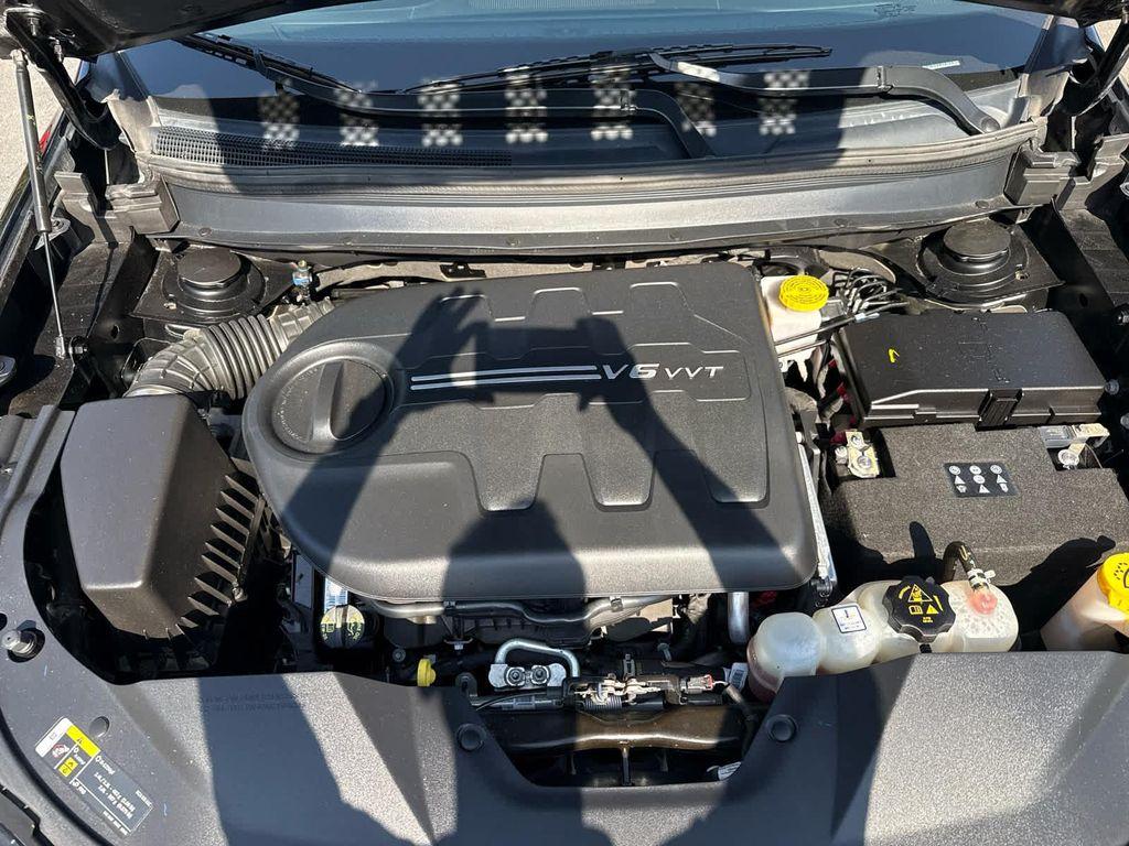 used 2019 Jeep Cherokee car, priced at $25,452