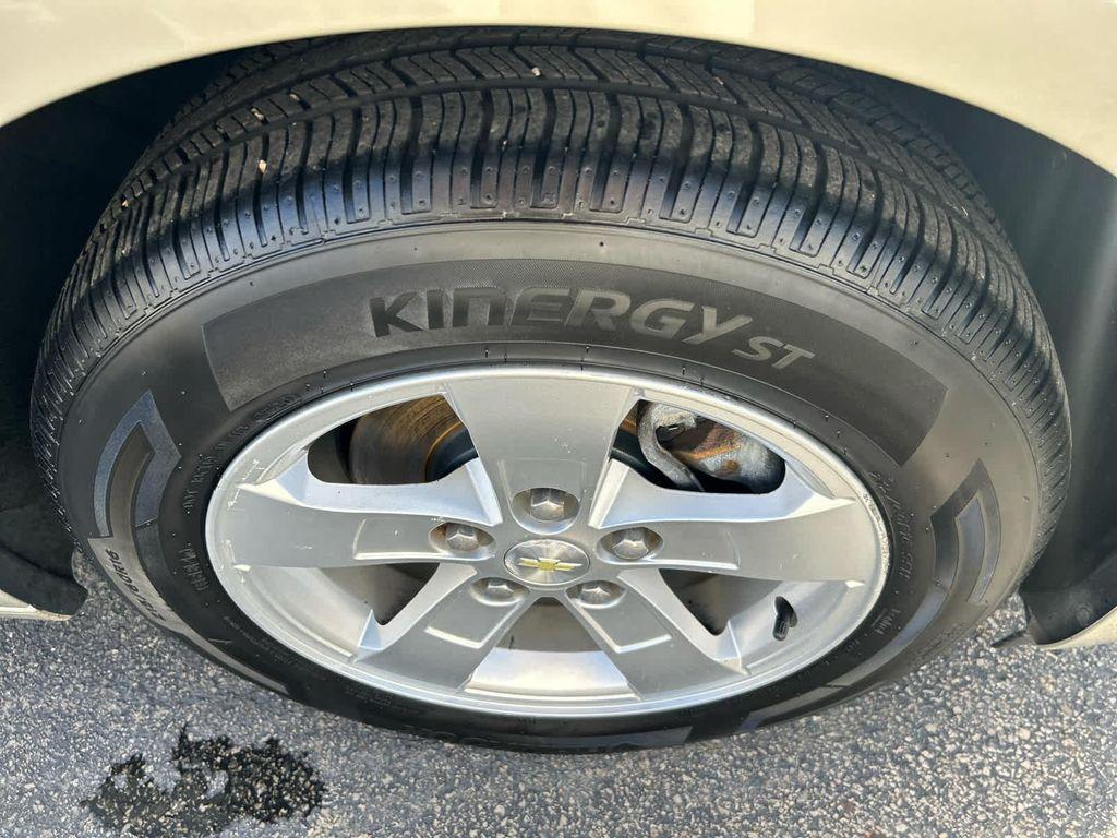 used 2015 Chevrolet Malibu car, priced at $9,952