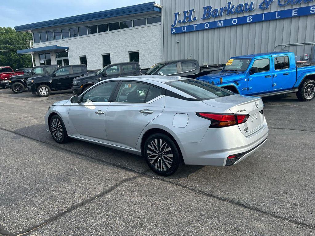 used 2023 Nissan Altima car, priced at $20,952