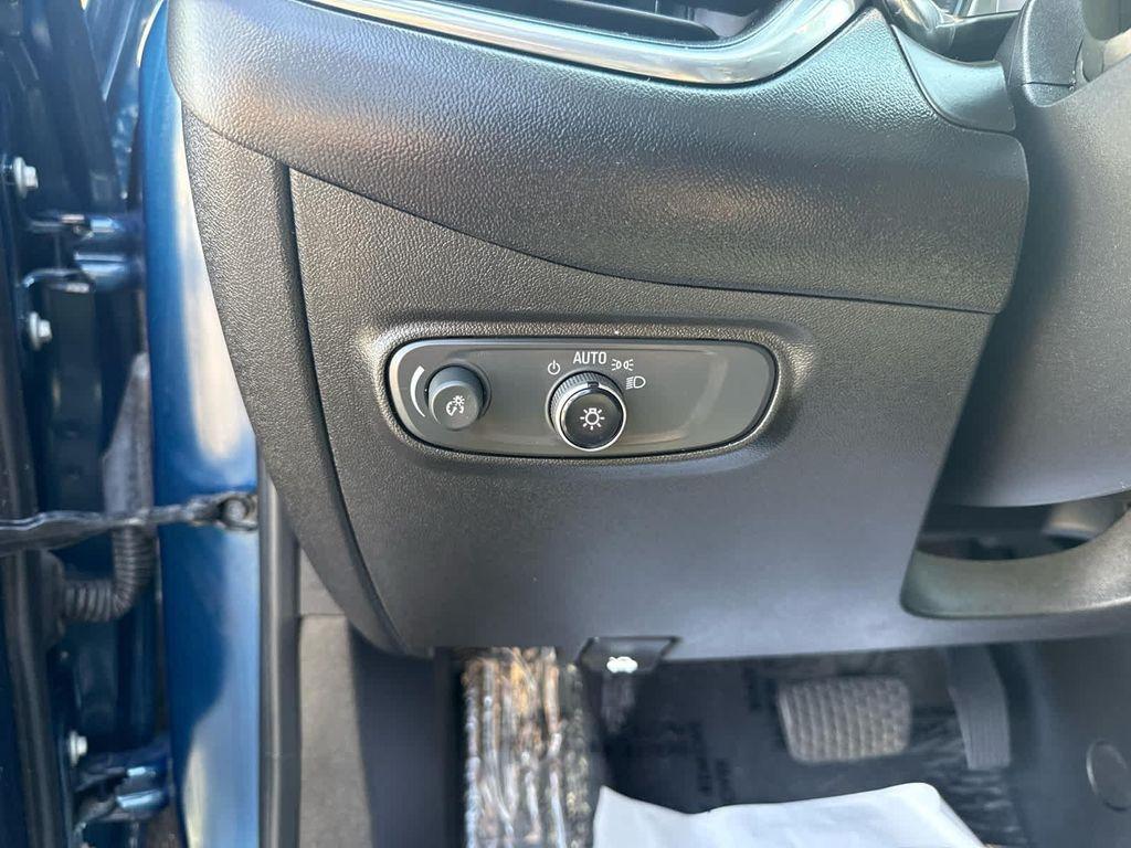 used 2019 Chevrolet Equinox car, priced at $13,452