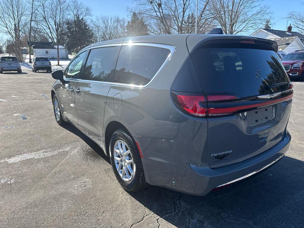 used 2023 Chrysler Pacifica car, priced at $26,952