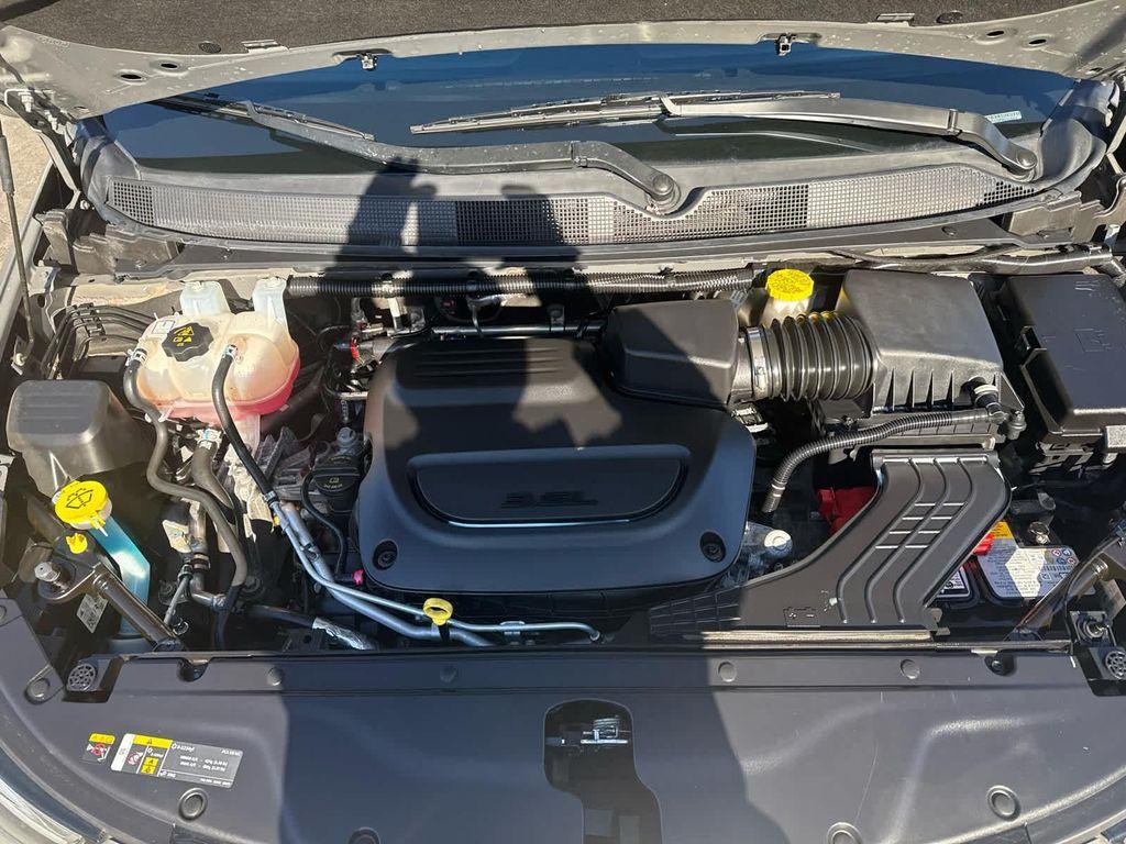 used 2023 Chrysler Pacifica car, priced at $26,952