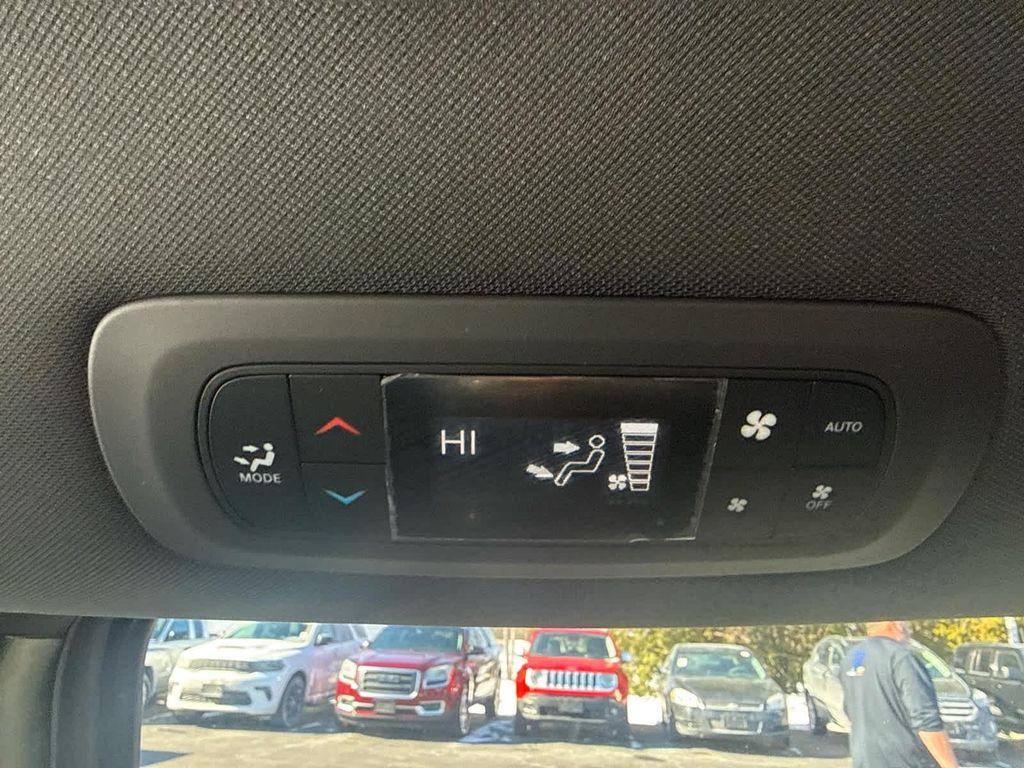 used 2023 Chrysler Pacifica car, priced at $26,952