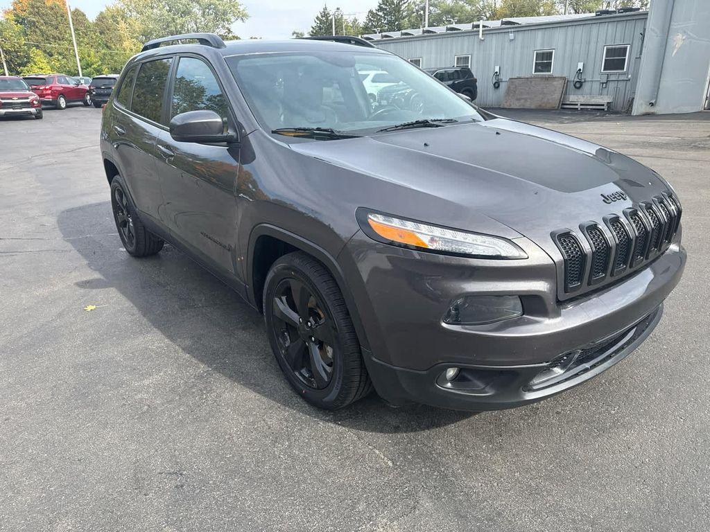 used 2018 Jeep Cherokee car, priced at $15,452
