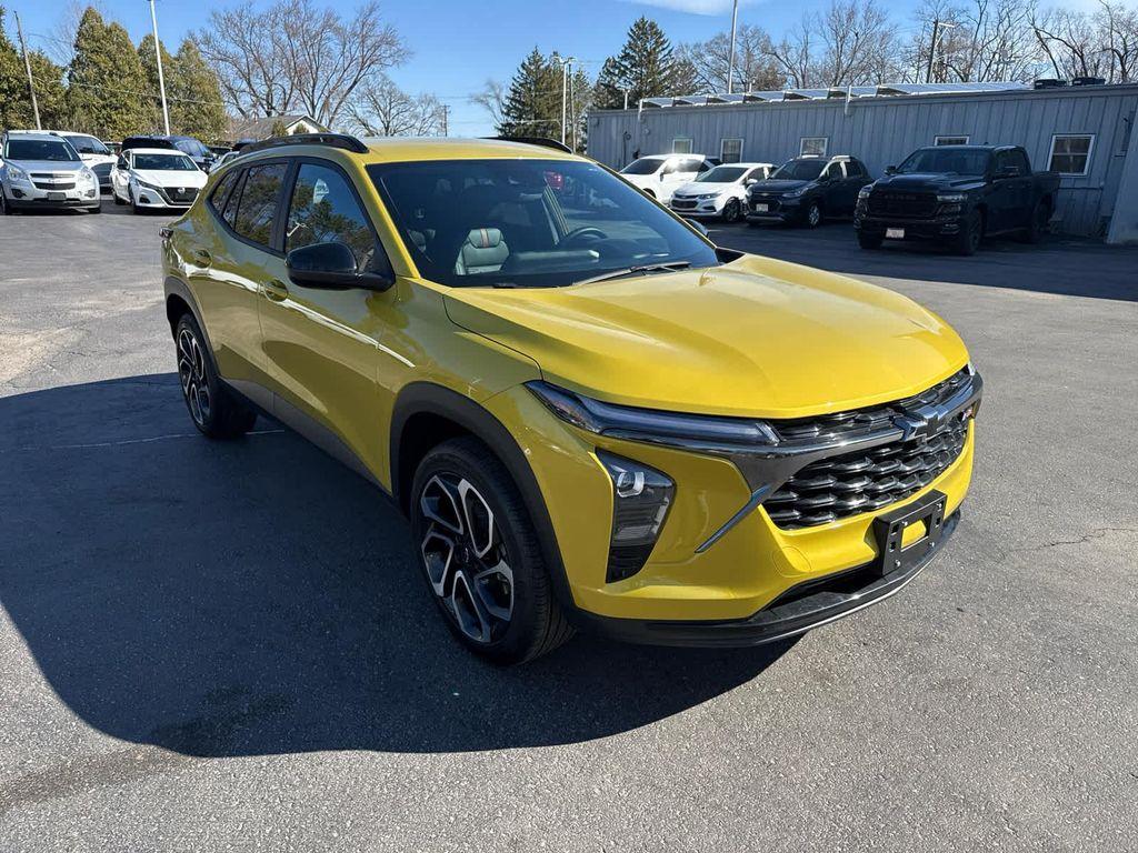 used 2025 Chevrolet Trax car, priced at $25,752