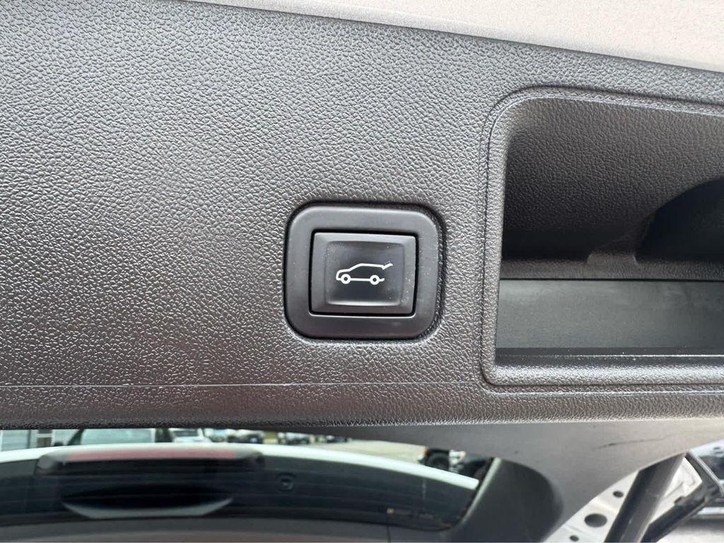 used 2022 GMC Terrain car, priced at $29,952