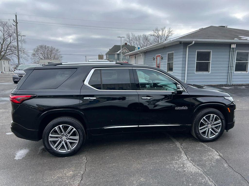 used 2022 Chevrolet Traverse car, priced at $28,952
