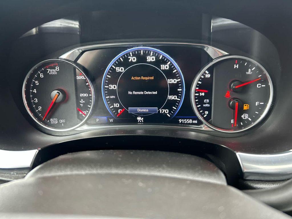 used 2022 Chevrolet Traverse car, priced at $28,952