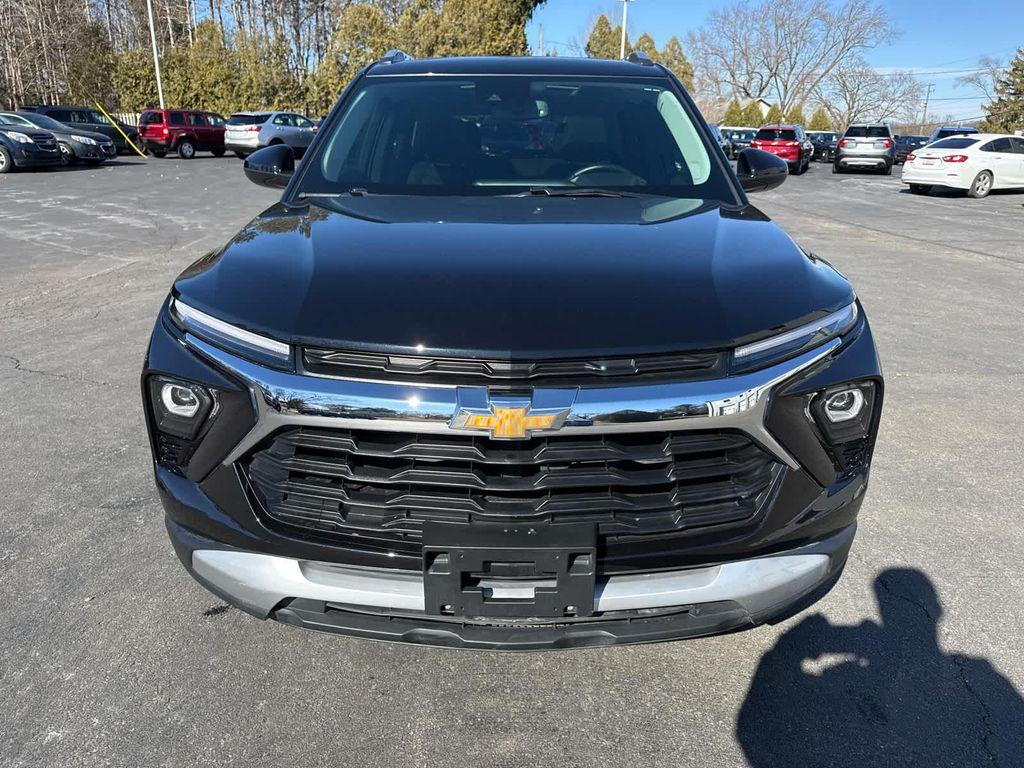 used 2025 Chevrolet TrailBlazer car
