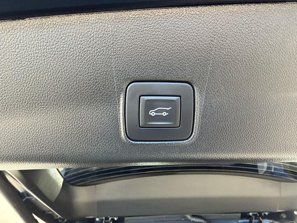 used 2025 Chevrolet TrailBlazer car