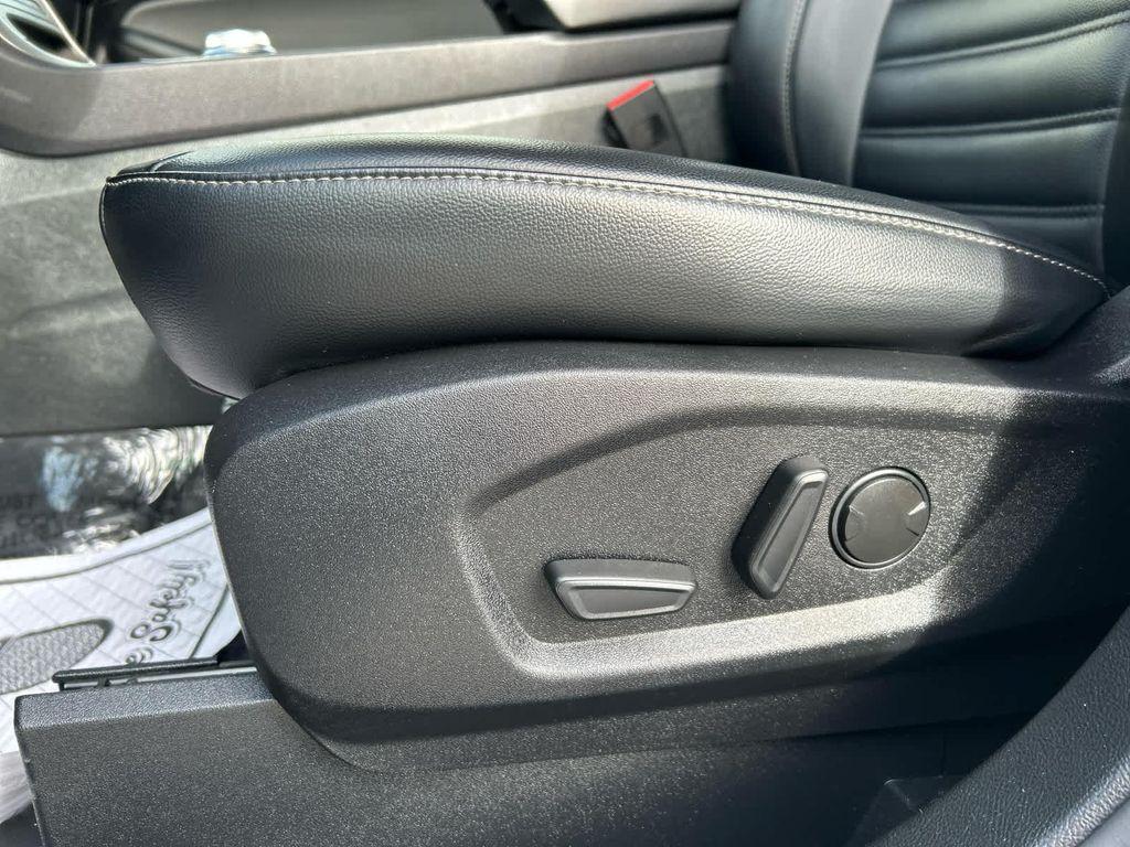 used 2024 Ford Edge car, priced at $24,952