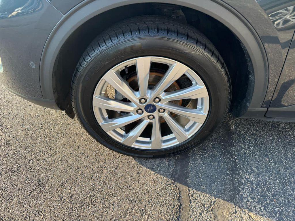 used 2022 Ford Escape car, priced at $28,952