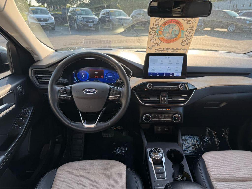 used 2022 Ford Escape car, priced at $28,952