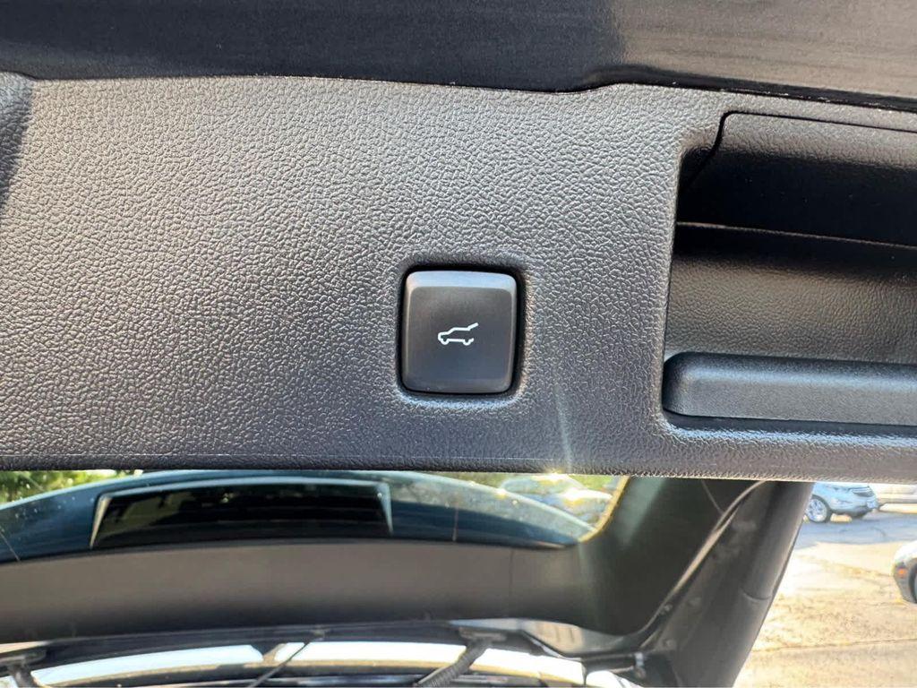 used 2022 Ford Escape car, priced at $28,952