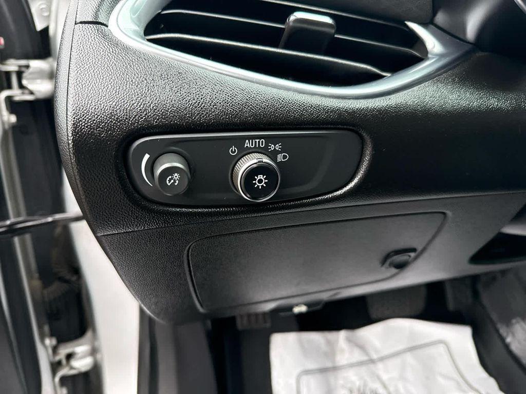 used 2018 Chevrolet Malibu car, priced at $13,452