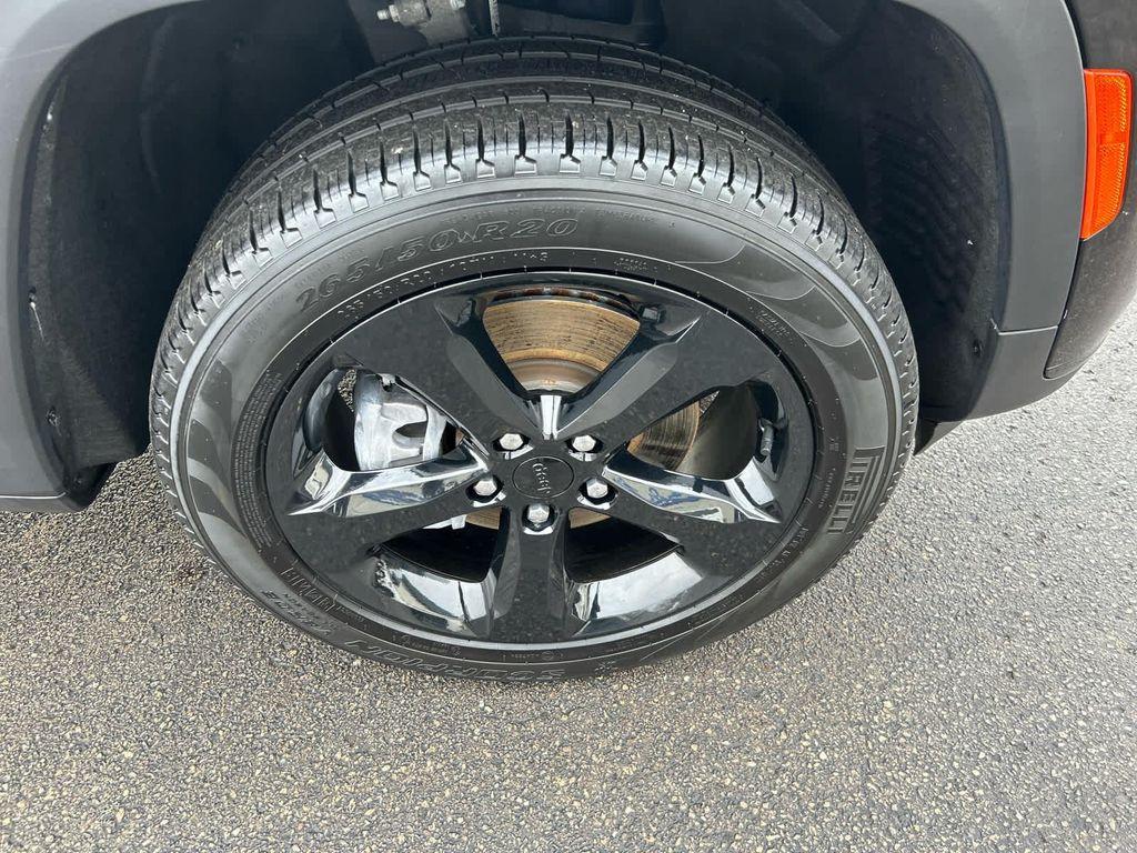 used 2023 Jeep Grand Cherokee L car, priced at $32,952