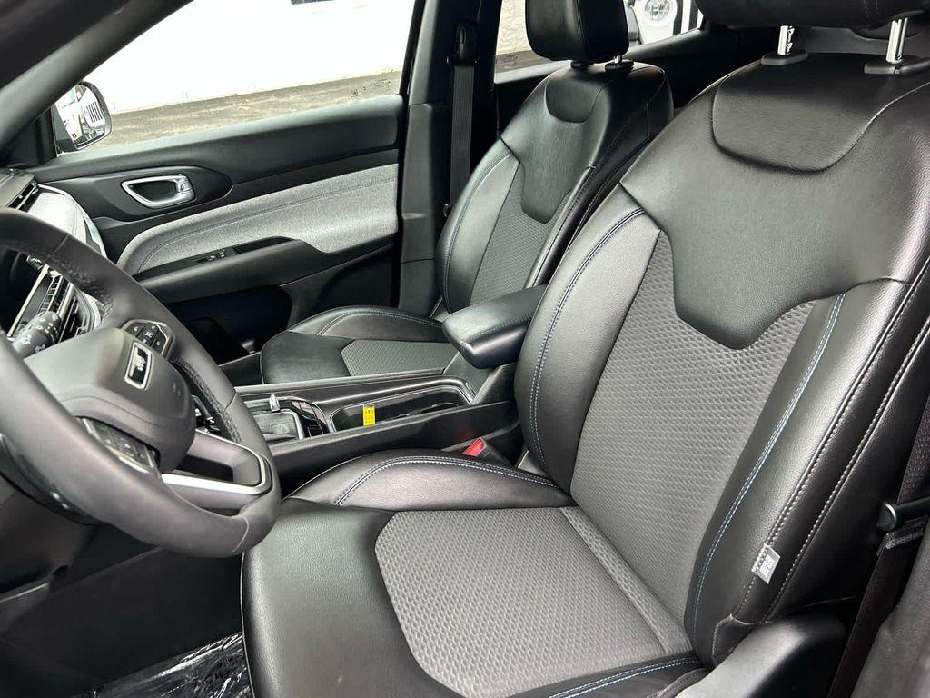 used 2023 Jeep Compass car, priced at $22,301
