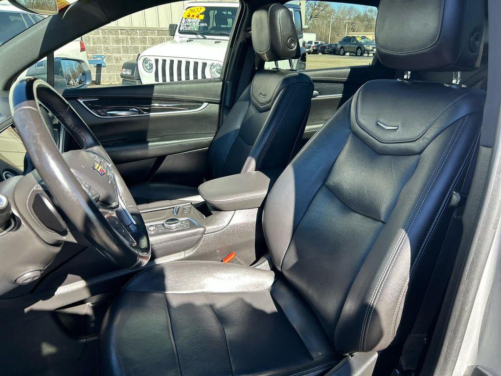 used 2020 Cadillac XT5 car, priced at $24,452