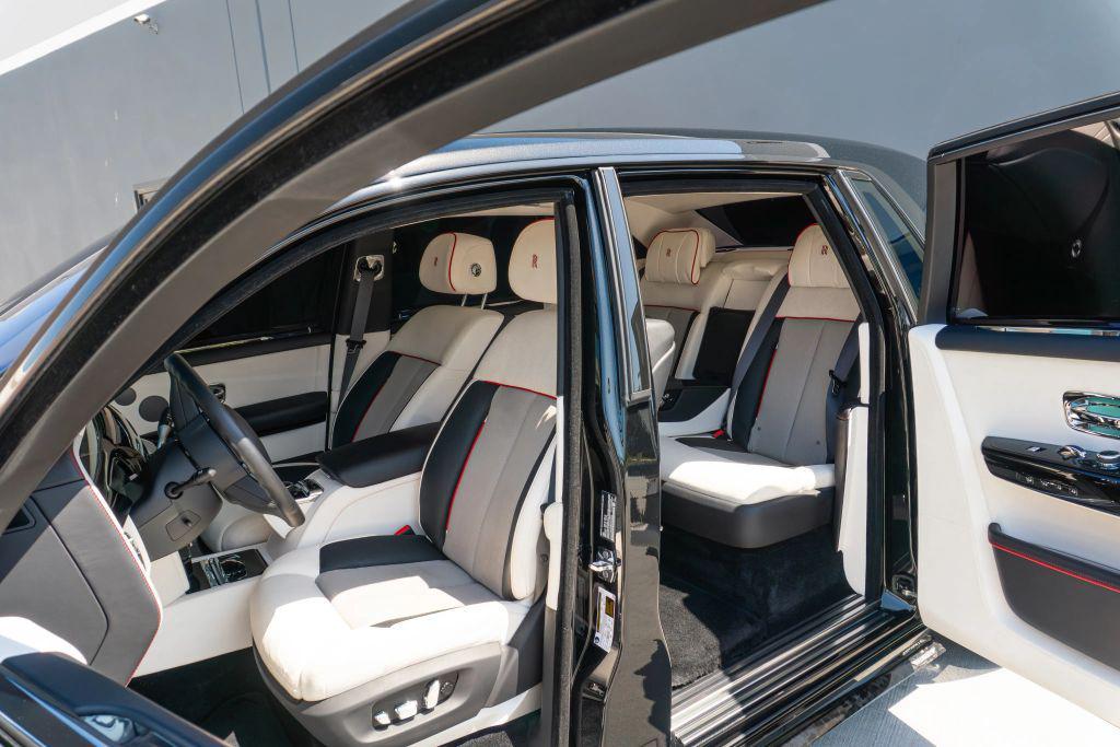 used 2024 Rolls-Royce Phantom car, priced at $699,995