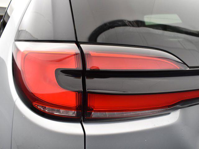 used 2023 Chrysler Pacifica Hybrid car, priced at $20,895