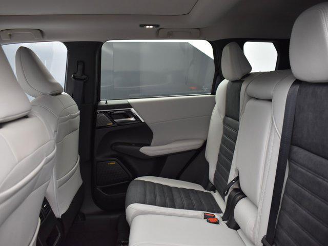 new 2026 Mitsubishi Outlander car, priced at $40,420