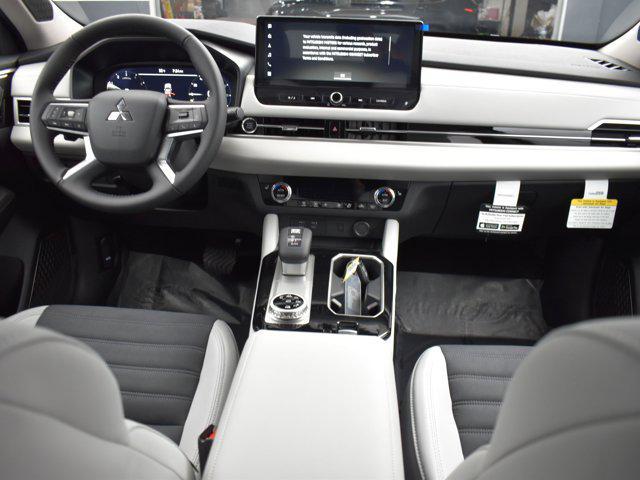 new 2025 Mitsubishi Outlander car, priced at $38,360