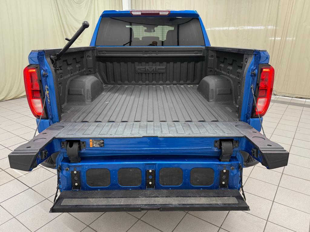 used 2022 GMC Sierra 1500 car, priced at $37,842