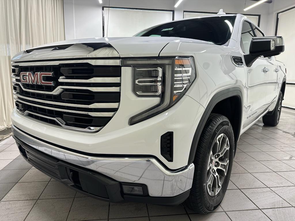 used 2025 GMC Sierra 1500 car, priced at $43,885