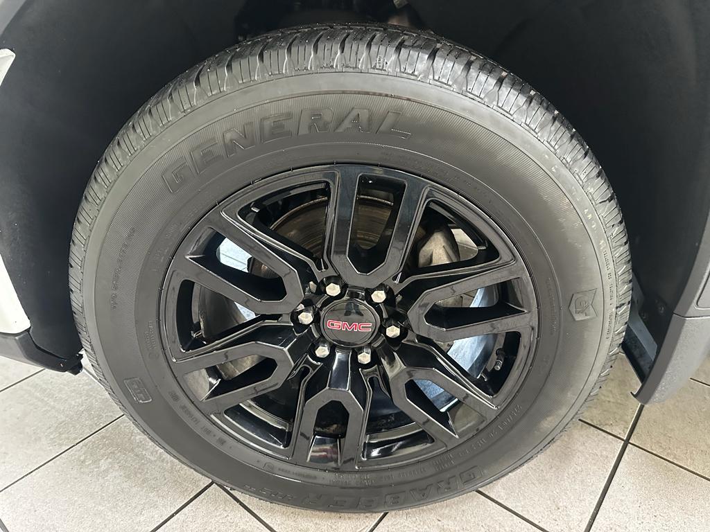 used 2023 GMC Sierra 1500 car, priced at $38,234