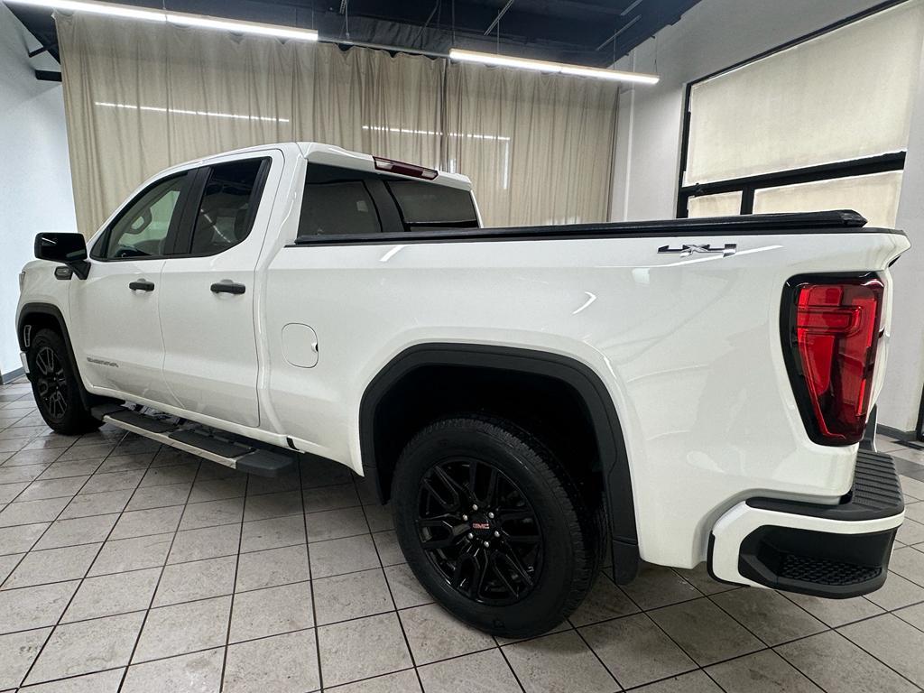 used 2023 GMC Sierra 1500 car, priced at $38,234