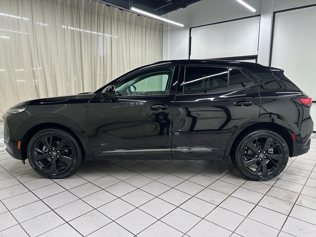 used 2025 Buick Envision car, priced at $29,885