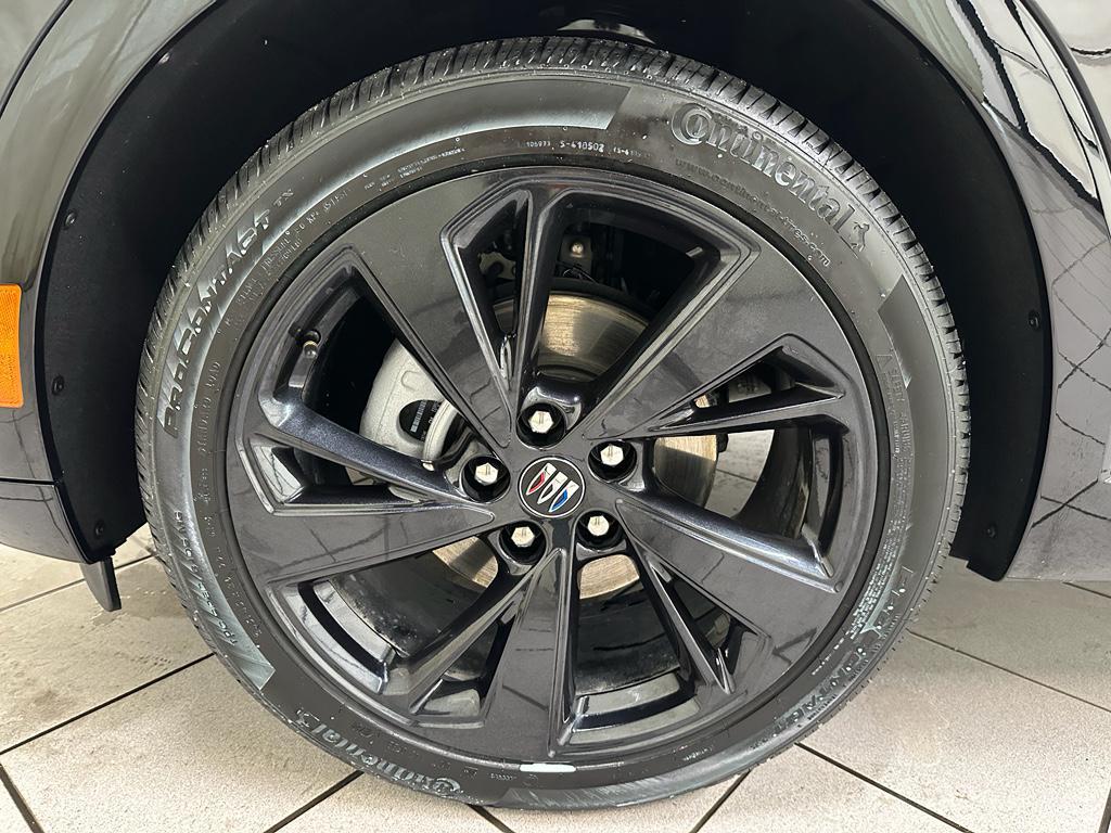 used 2025 Buick Envision car, priced at $29,885