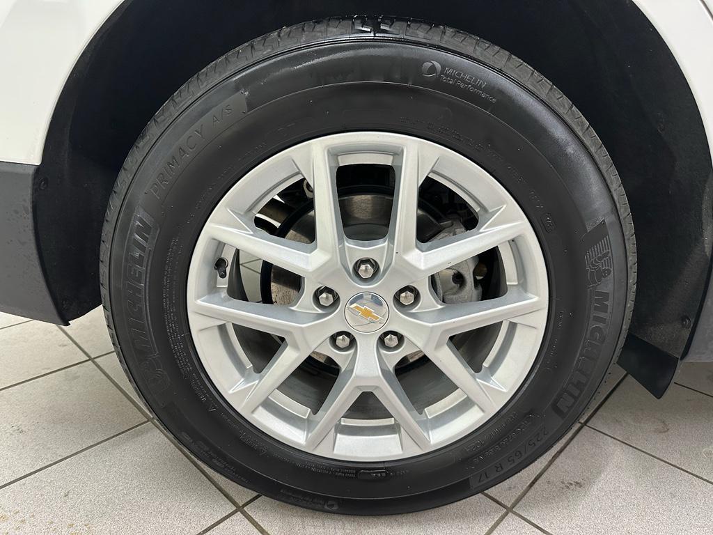 used 2024 Chevrolet Equinox car, priced at $22,988