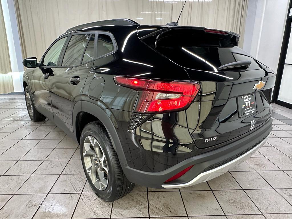 used 2025 Chevrolet Trax car, priced at $20,885