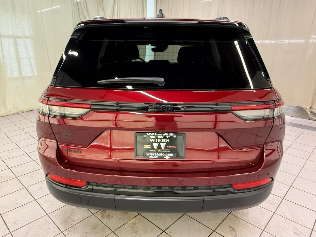 used 2024 Jeep Grand Cherokee car, priced at $35,734