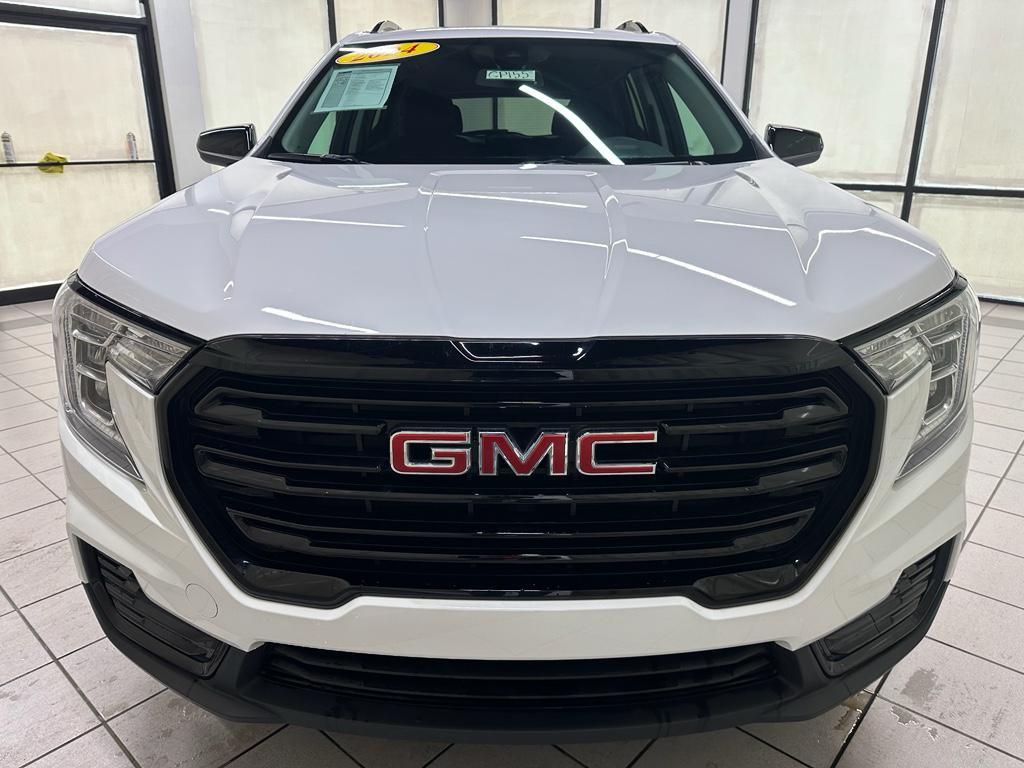 used 2024 GMC Terrain car, priced at $26,225