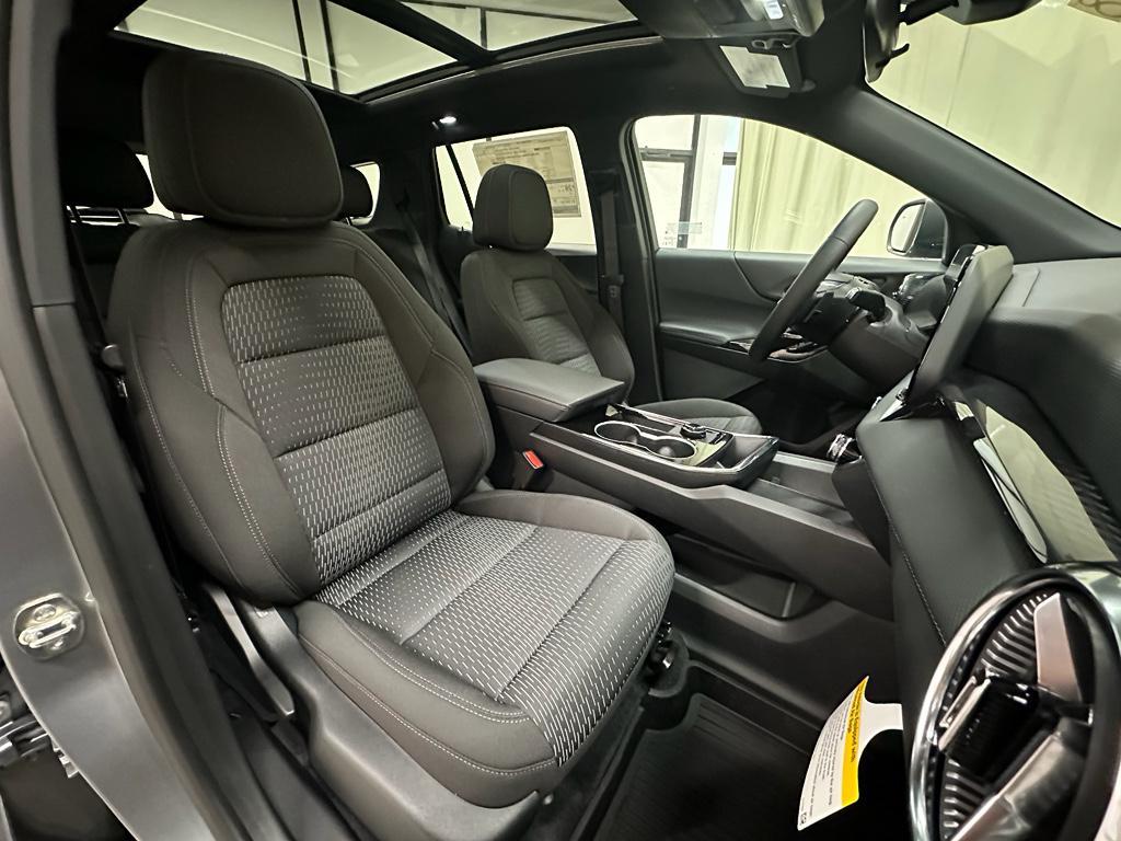 new 2026 Chevrolet Equinox car, priced at $32,046