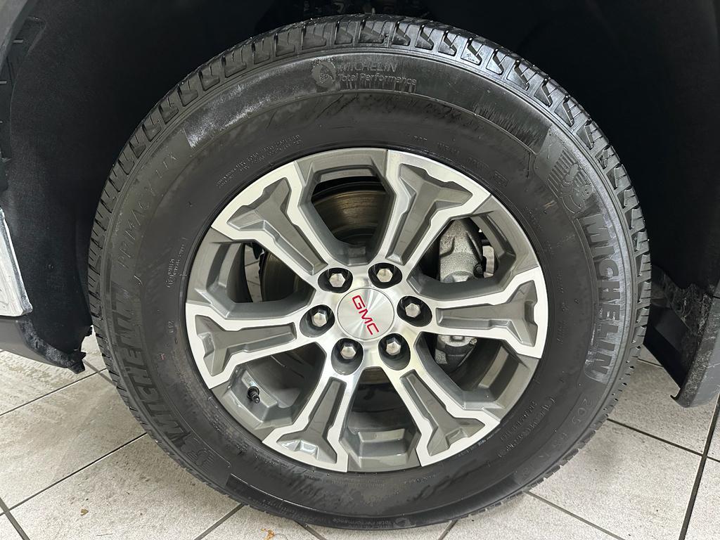 used 2025 GMC Sierra 1500 car, priced at $44,975