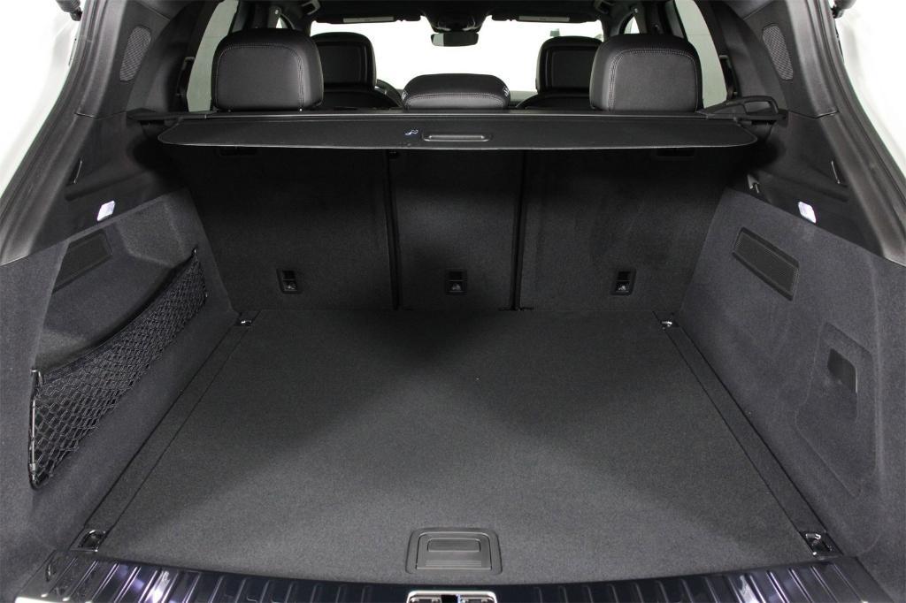 new 2026 Porsche Cayenne car, priced at $102,120