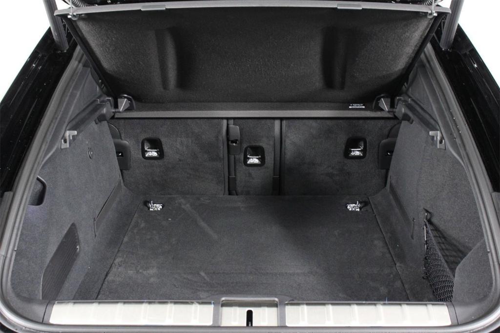 new 2026 Porsche Panamera car, priced at $147,490