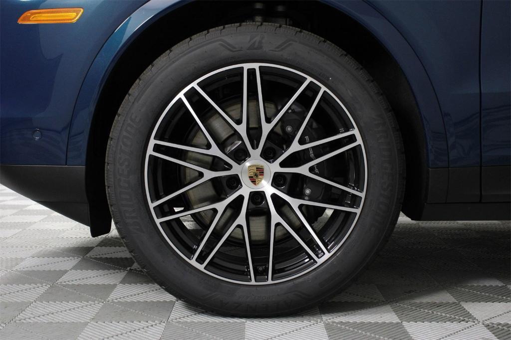 new 2026 Porsche Cayenne car, priced at $112,920