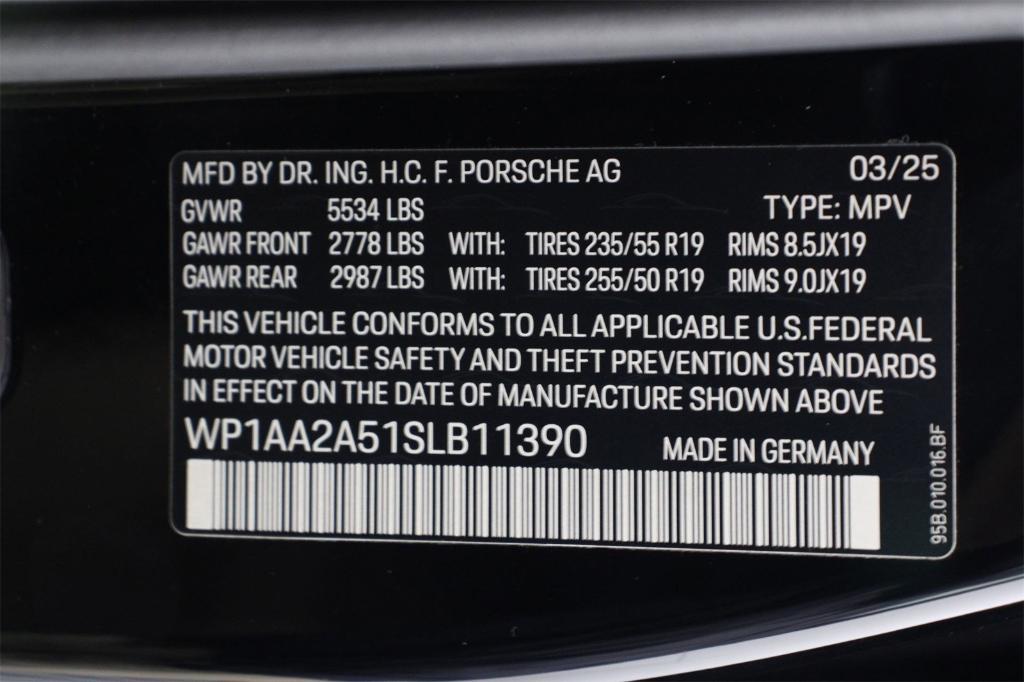 used 2025 Porsche Macan car, priced at $60,888