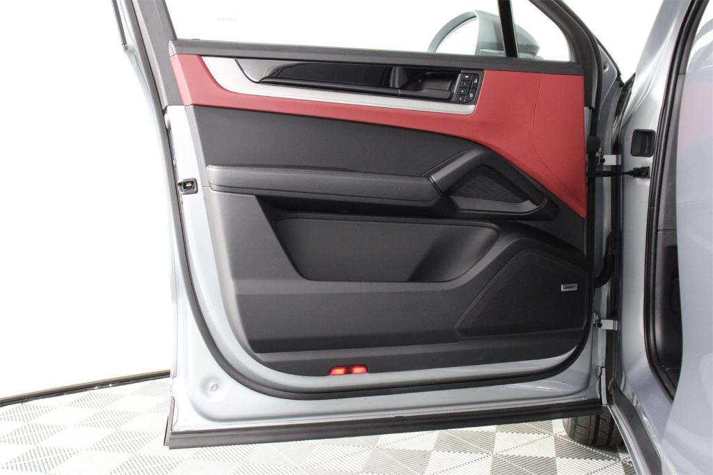 used 2025 Porsche Cayenne car, priced at $135,888