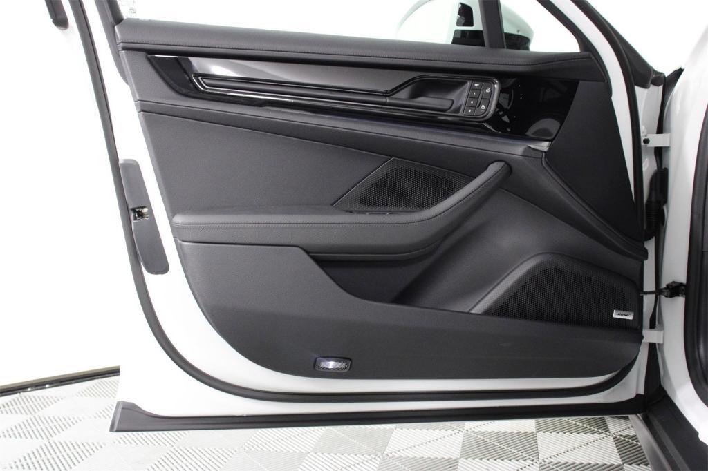 new 2026 Porsche Panamera car, priced at $124,070