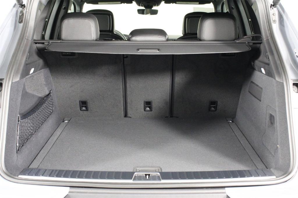 new 2026 Porsche Cayenne car, priced at $106,380