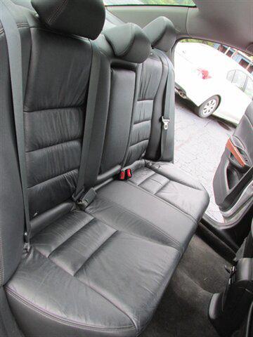 2011 Alabaster Silver Metallic Honda Accord