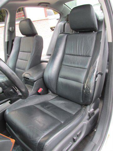 2011 Alabaster Silver Metallic Honda Accord
