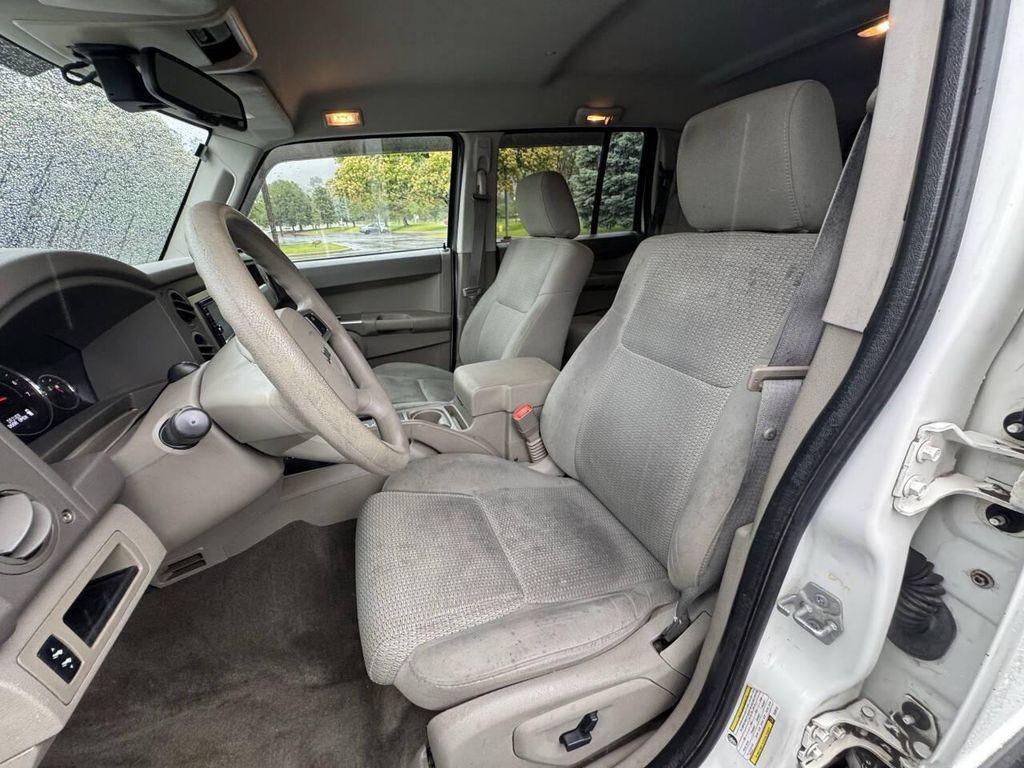 used 2008 Jeep Commander car, priced at $3,000
